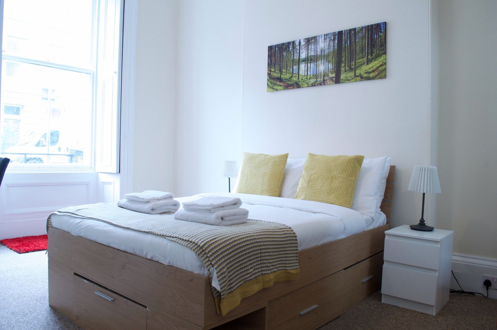 3 Bedroom Apartment Accommodates 8 เอดินบะระ ภายนอก รูปภาพ